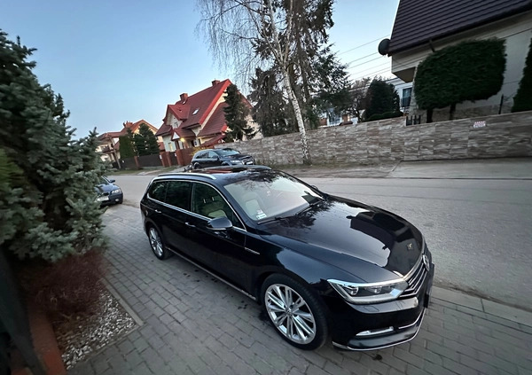 Volkswagen Passat cena 69900 przebieg: 212530, rok produkcji 2014 z Warszawa małe 352